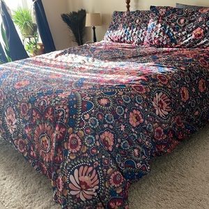 Wayfair velvety king sized comforter and king shams floral deco boho 3 piece set